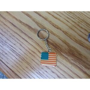 VFW Veterans of Foreign Wars American Flag Keychain Gold Tone Metal Set of 2